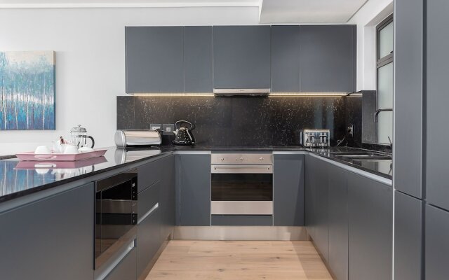 Cosmopolitan Luxury Serviced Apartments