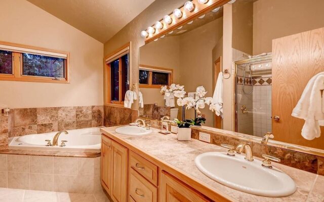 10 Mile Range Retreat - Peace, Seclusion & Access