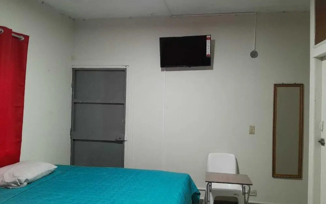 Hostal El Roble