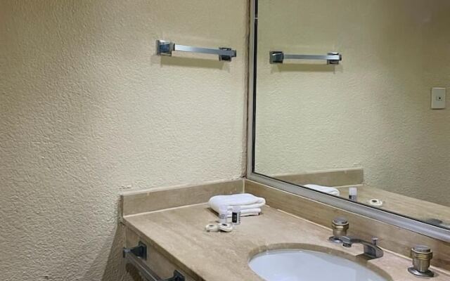 Hotel Arroyo Express