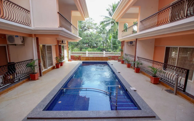 OYO 10803 Home 2BHK Poolside Siolim