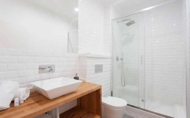 Bairro Alto Apartments
