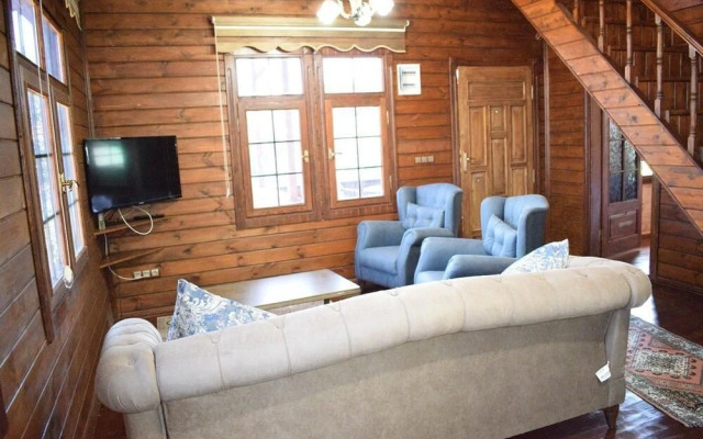 Zahi Bungalov