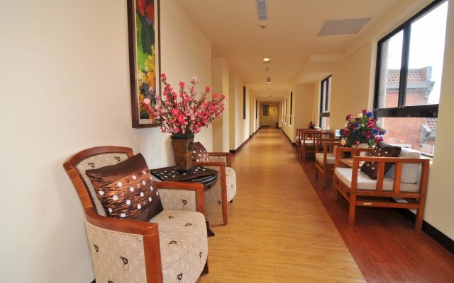 CHIENTAN Youth Hotel