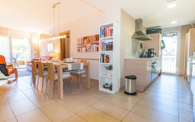 Classic Apartment in L'escala Spain With Parking Facility