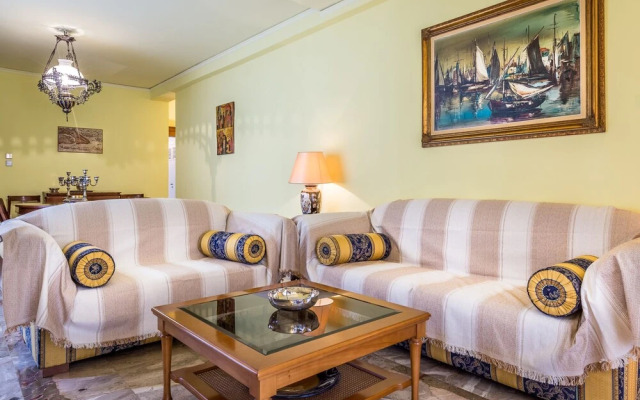 3 bedroom apartment in Acropolis area