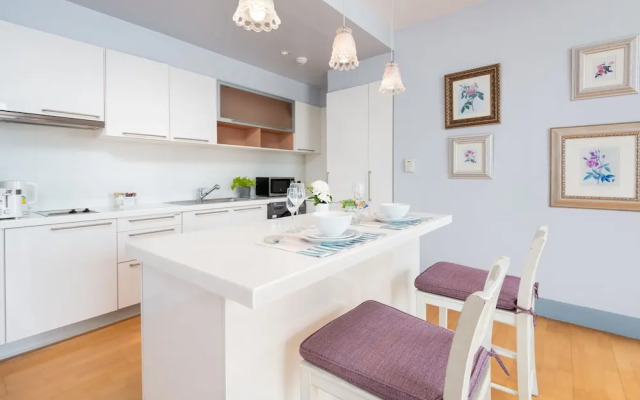 Serviced 1 Bed Panoramic Skyvillas