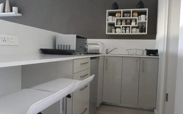 HORIZON BAY - Camps Bay