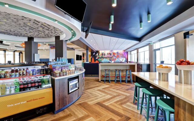 TRU BY Hilton Edmonton Windermere