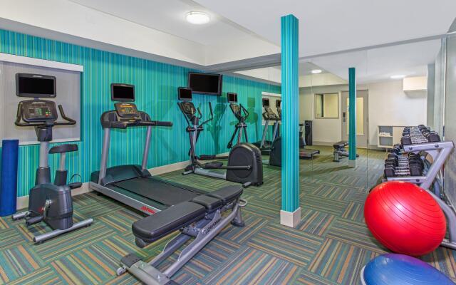 Holiday Inn Express & Suites Phoenix Tempe - University