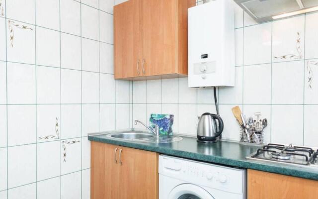 Apartment on Nezalezhnoy Ukrainy near Intourist Hotel