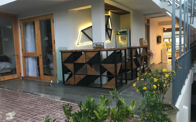 Windy House - Hostel