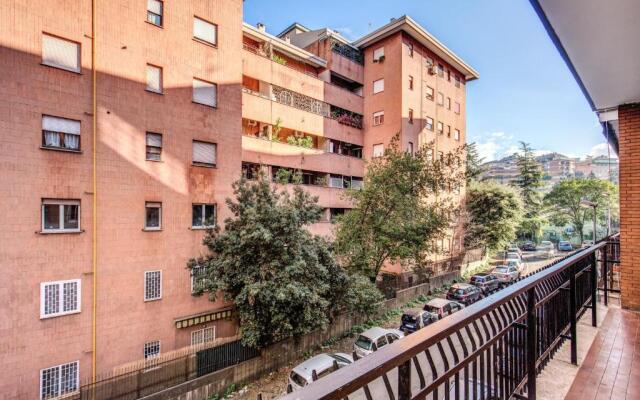 Aura Paradise Apartment