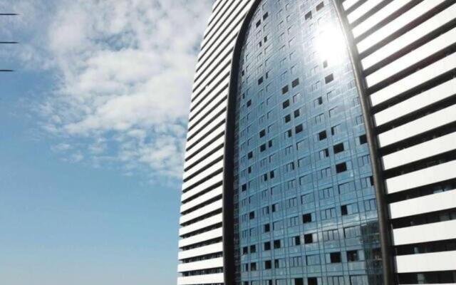 Leo Group Luxury Apartment 09-15 Alliance Palace