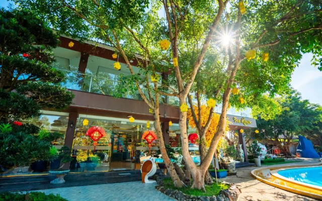 Tea Resort