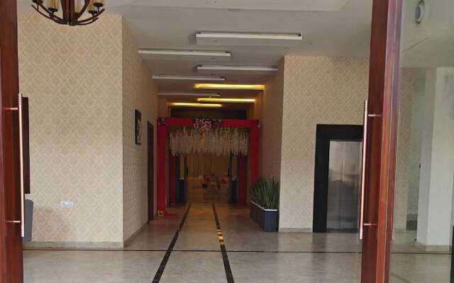 7 Vachan Lawns And Banquet