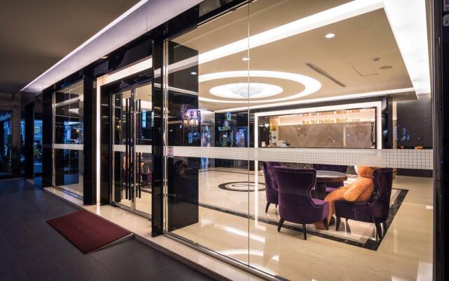 Ren Mei Fashion Hotel