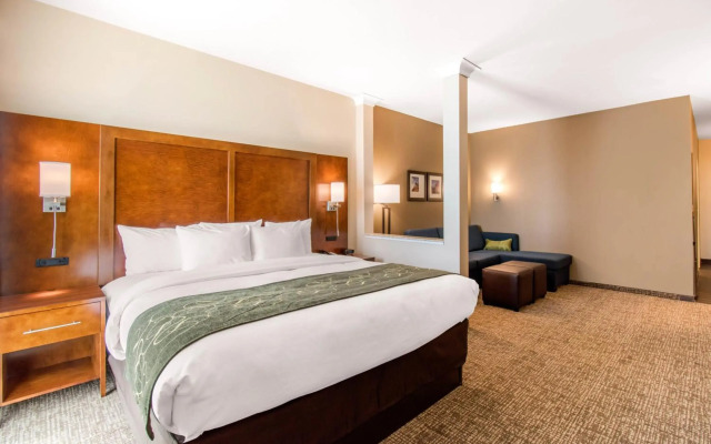 Comfort Suites Denver near Anschutz Medical Campus