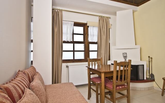Pliades Hotel
