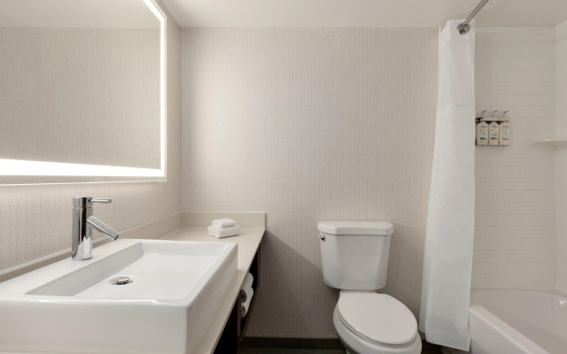 Holiday Inn Virginia Beach - Norfolk by IHG