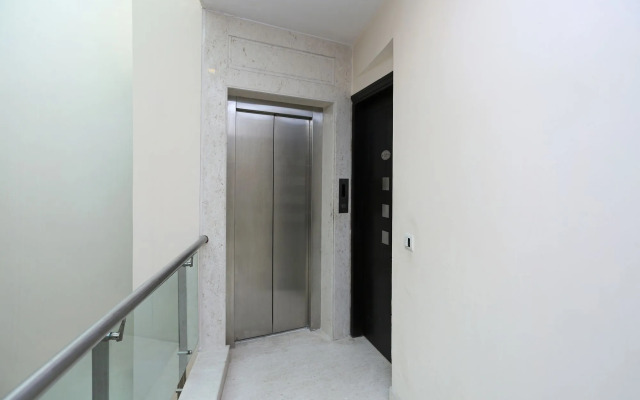 OYO 11322 Hotel The Camria