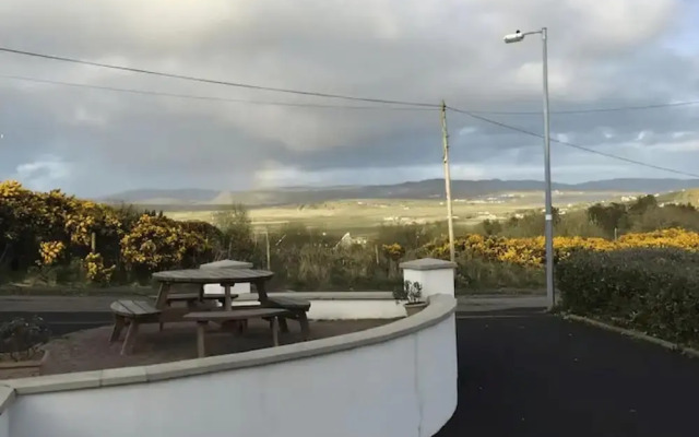 3bedhouse-ballyliffin-nearbeach-golfcourses Nearby
