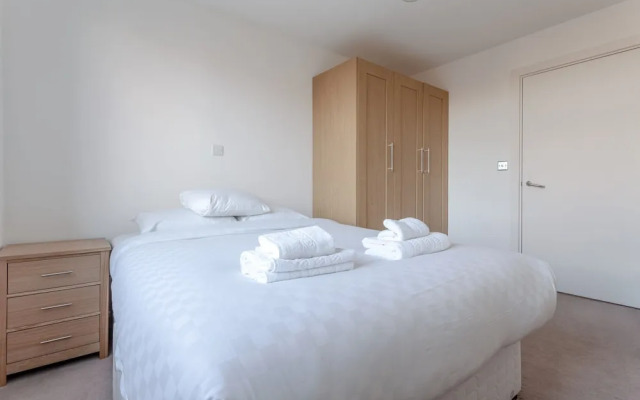 Spacious Modern 2 Bedroom Flat in West Hampstead