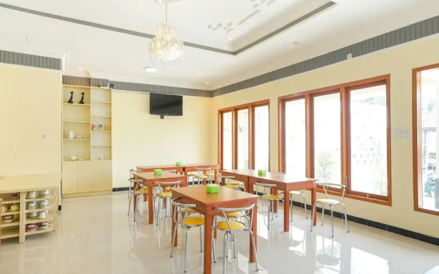 OYO 521 Majapahit Residence Syariah 1
