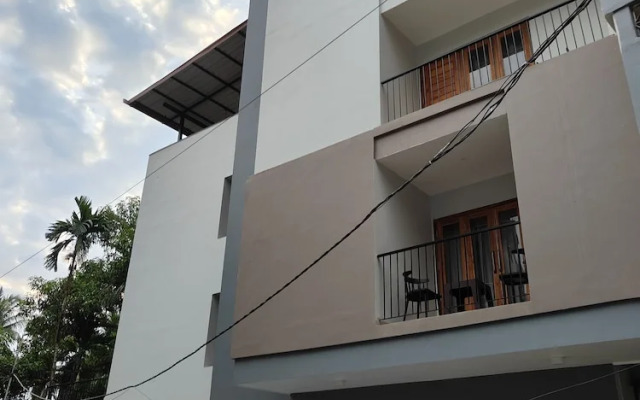 Sakthi Holiday's Inn