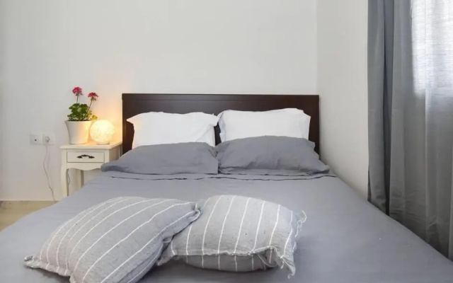 Cozy Bright Studio