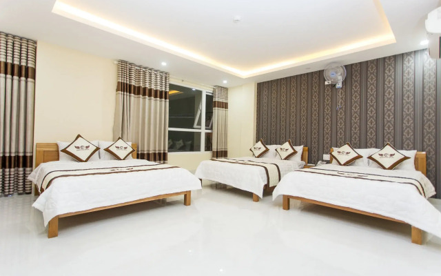 Dam Phuc Hotel