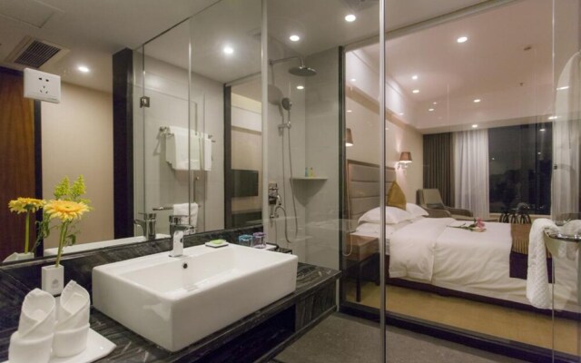 Golden Plam Hotel
