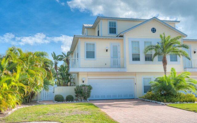 AM I Dreamin Apartment 3