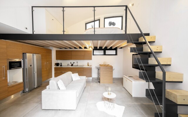 Design Central Apartment