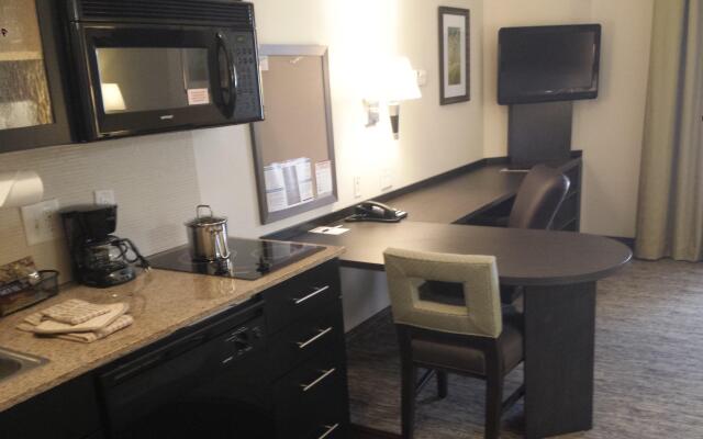 Candlewood Suites Greenville NC, an IHG Hotel