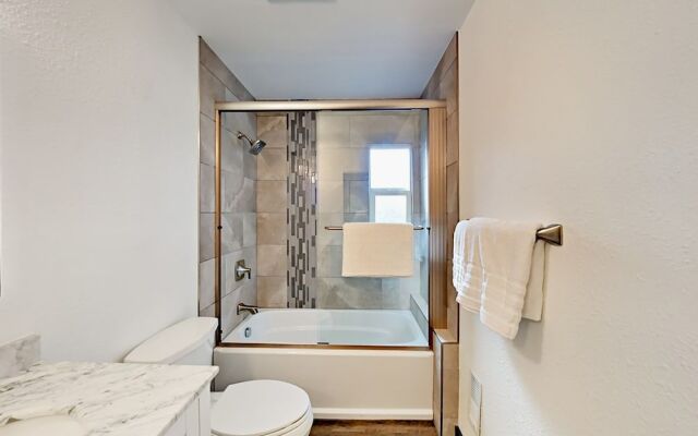 4093 Manzanita Ave Cabin Unit 1