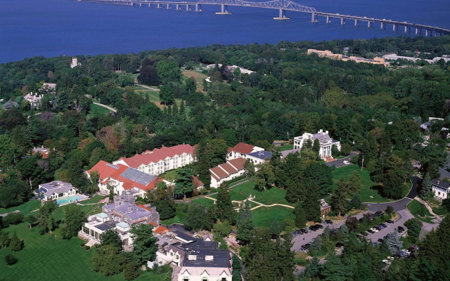 Tarrytown House Estate