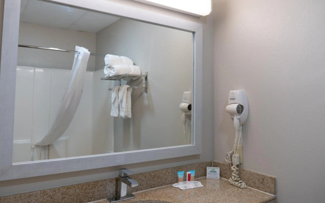 Americas Best Value Inn Columbus, TX