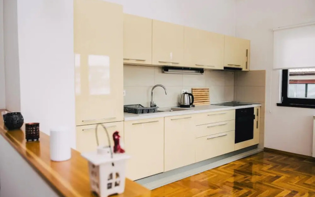 Luxury 3 Story House- Best View- Free Parking