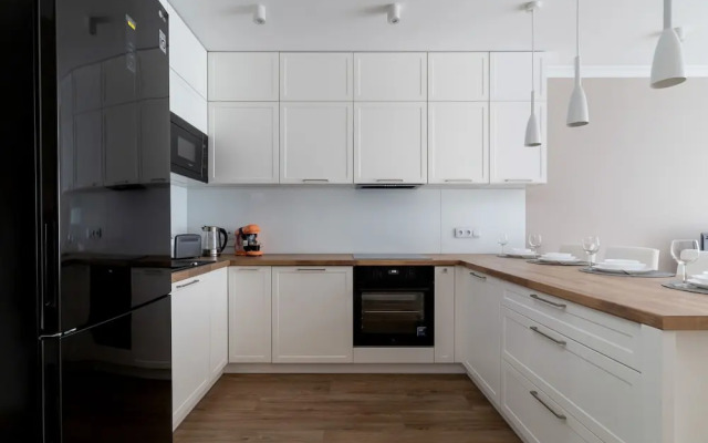Modern Apartment With Parking by Renters
