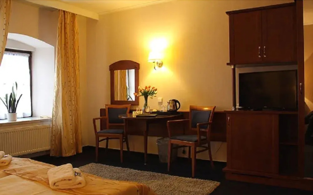 Zámecký hotel Zlatý Orel
