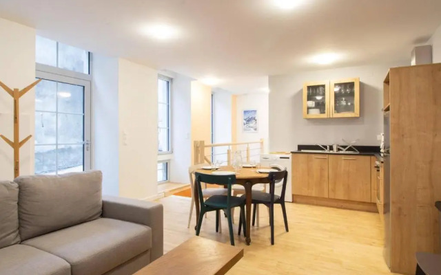 Appartement Cauterets, 4 pièces, 9 personnes - FR-1-401-181