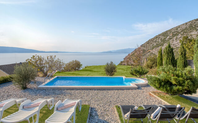Three-Bedroom Holiday Home in Senj