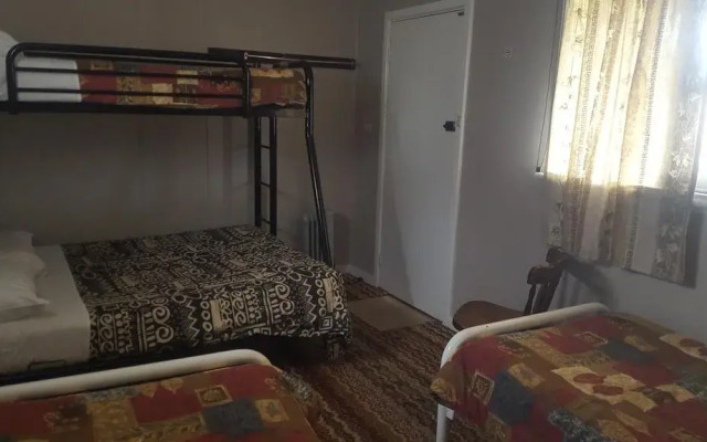 Tingle All Over Budget Accommodation