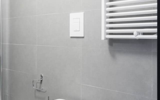 A World Aparts - The Artist's Suite