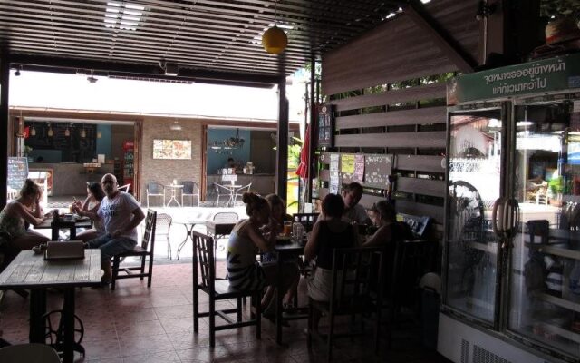 Family Boutique Home & Travel