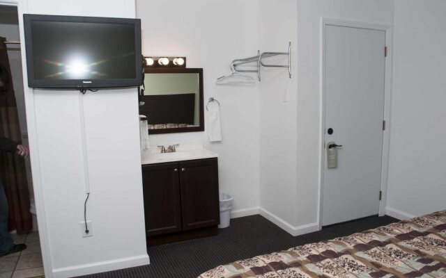 OYO Travelier Motel