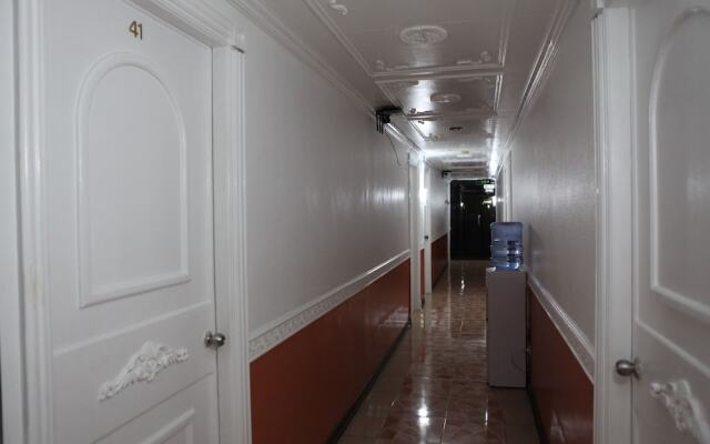 Genesis Hotel