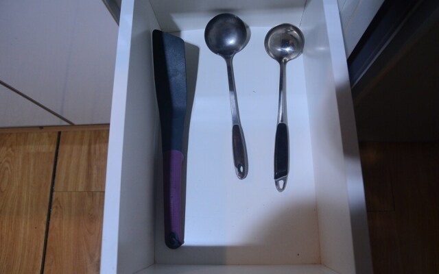 Cozy Studio Room Tamansari The Hive Cawang Apartment By Travelio