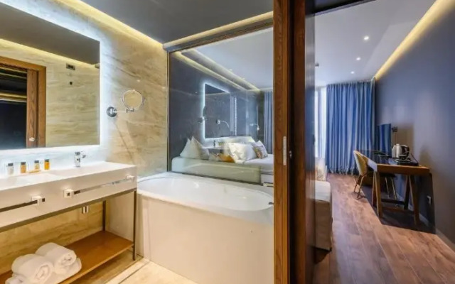 Chic Boutique Hotel